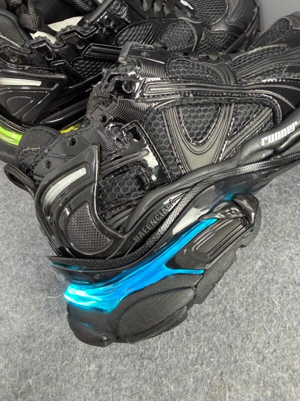 Balenciaga Runner LED Black