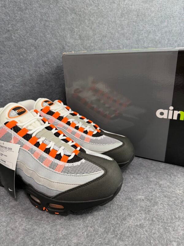 Nike Air Max 95 OG 'Bright Mandarin'