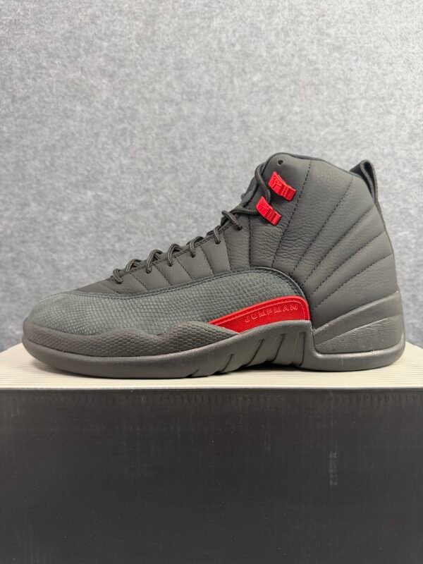 Jordan 12 Retro Bloodline